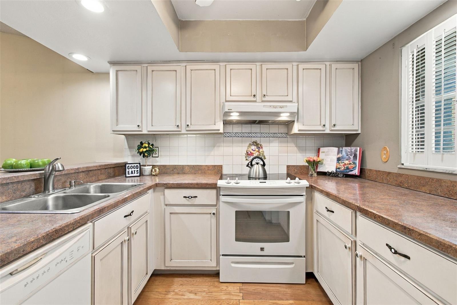 13020 LEVERINGTON ST — photo 5