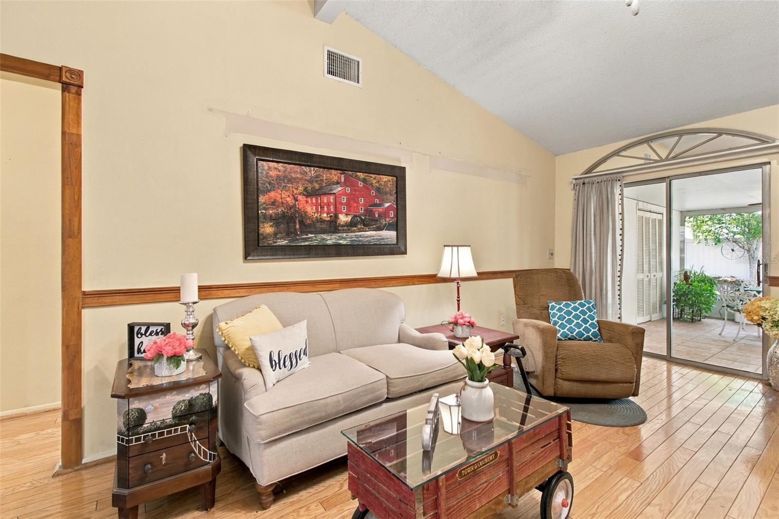 13020 LEVERINGTON ST — photo 13