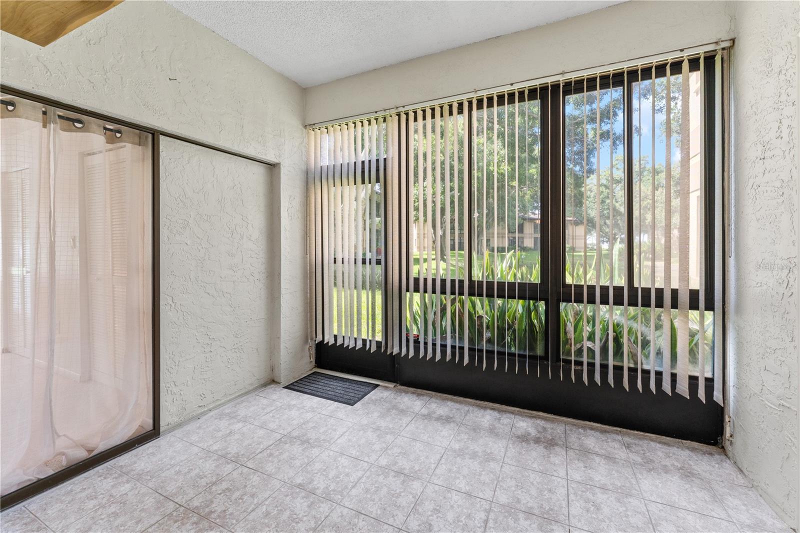 2689 SABAL SPRINGS CIR #102 — photo 18