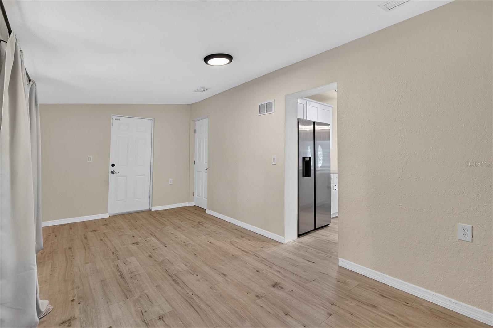 715 W BAYSHORE DR — photo 13