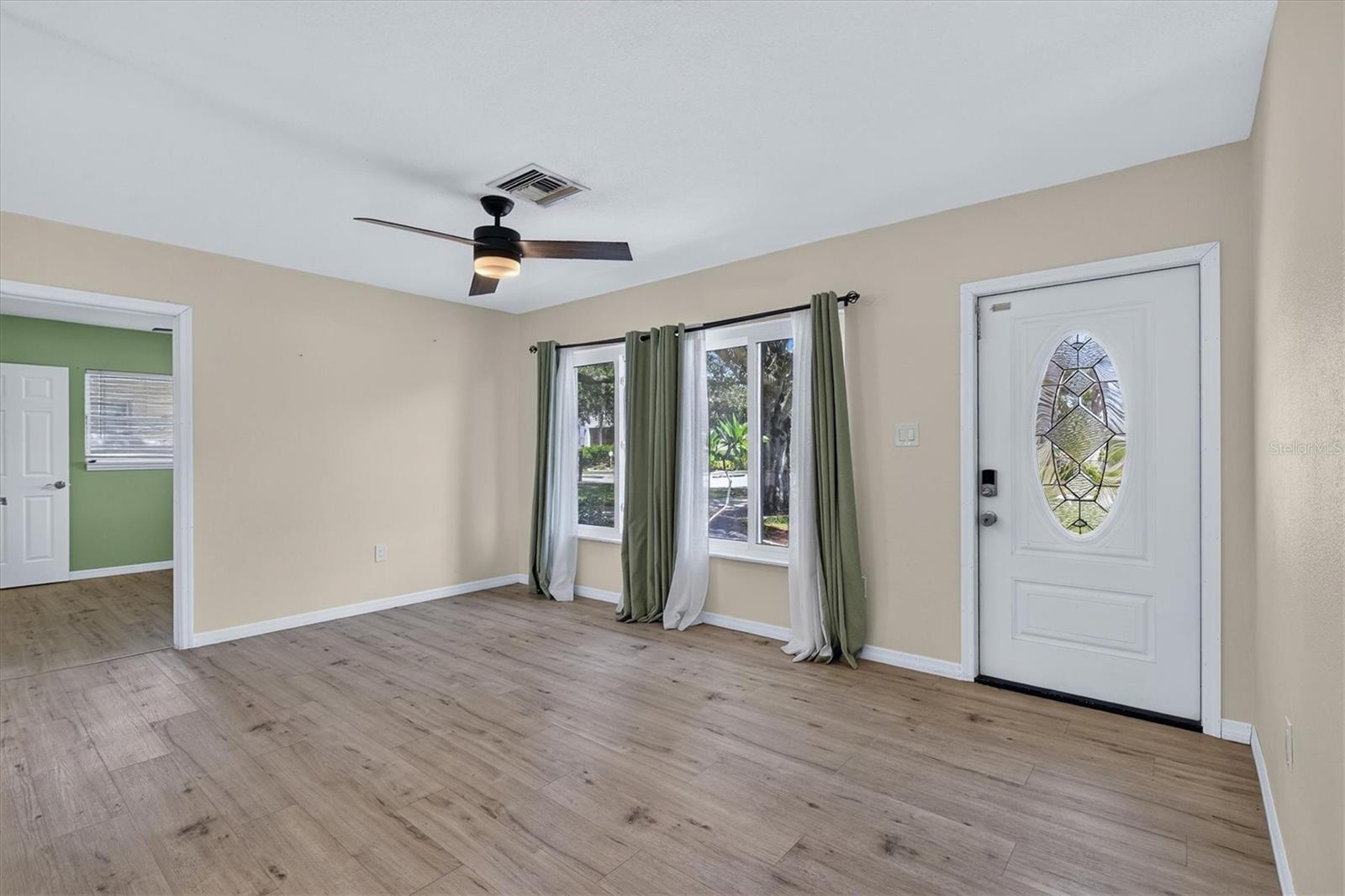 715 W BAYSHORE DR — photo 5