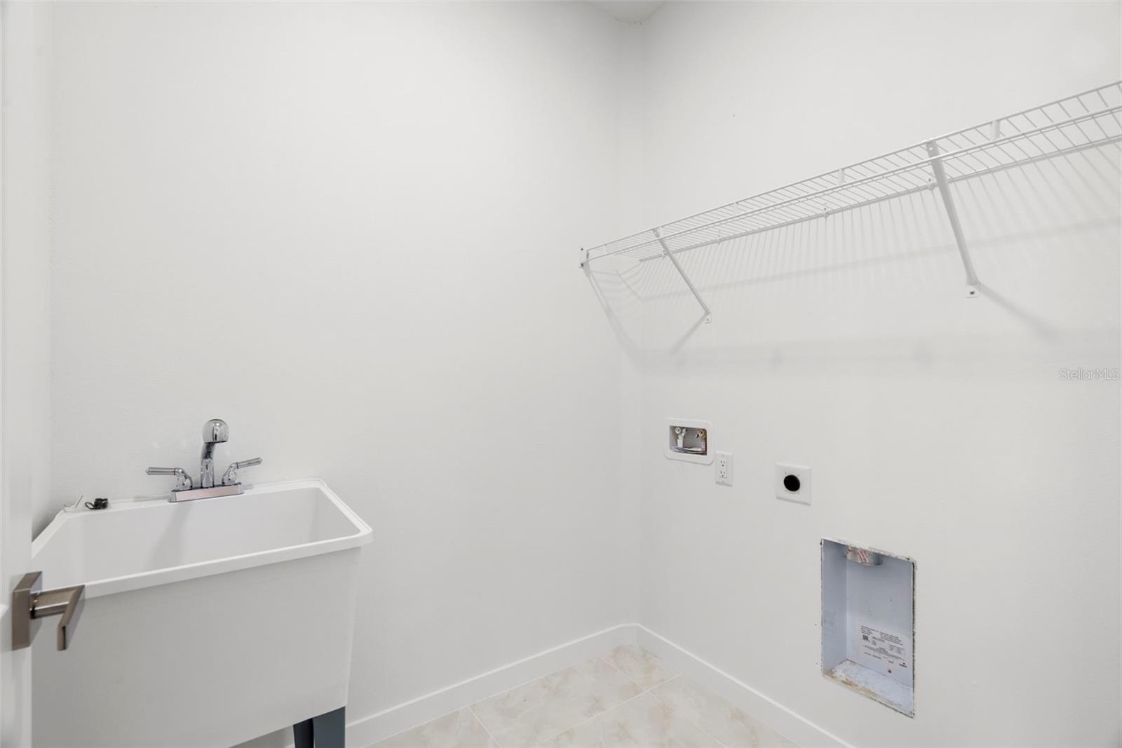 8522 N ASHLEY ST — photo 26