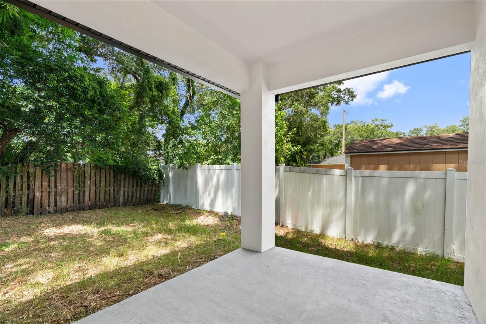 8522 N ASHLEY ST — photo 30