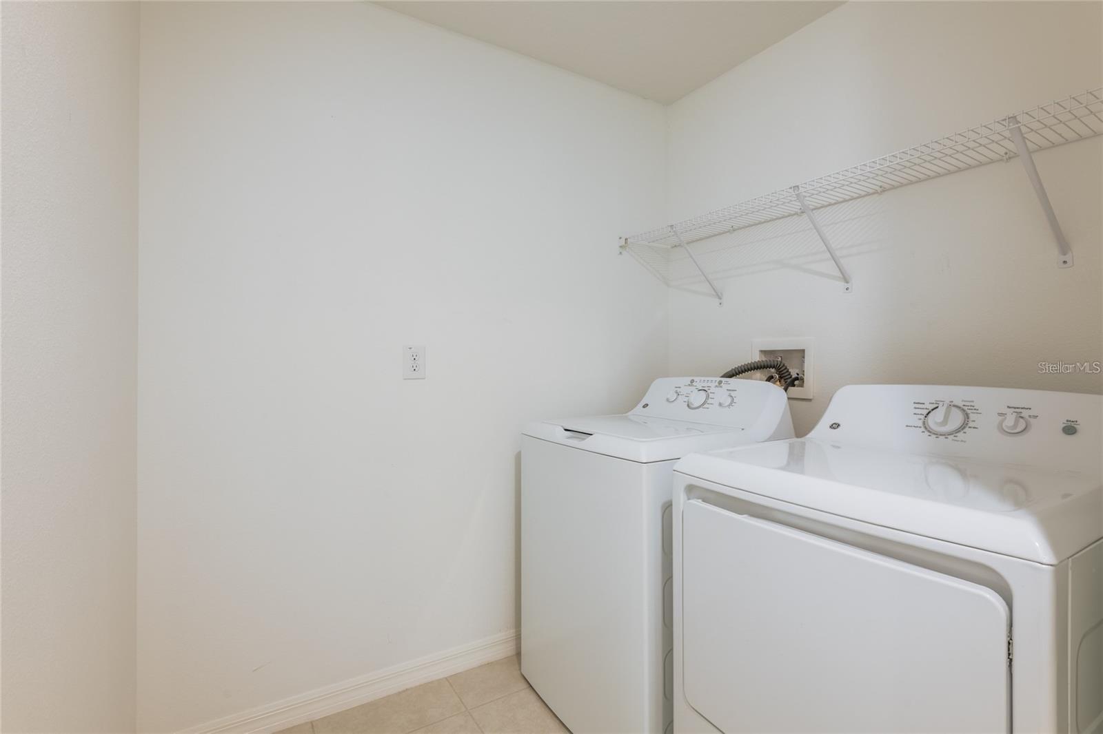6262 SHINER ST — photo 33