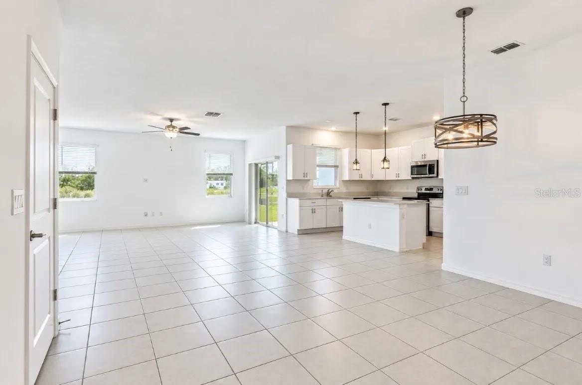 6262 SHINER ST — photo 7