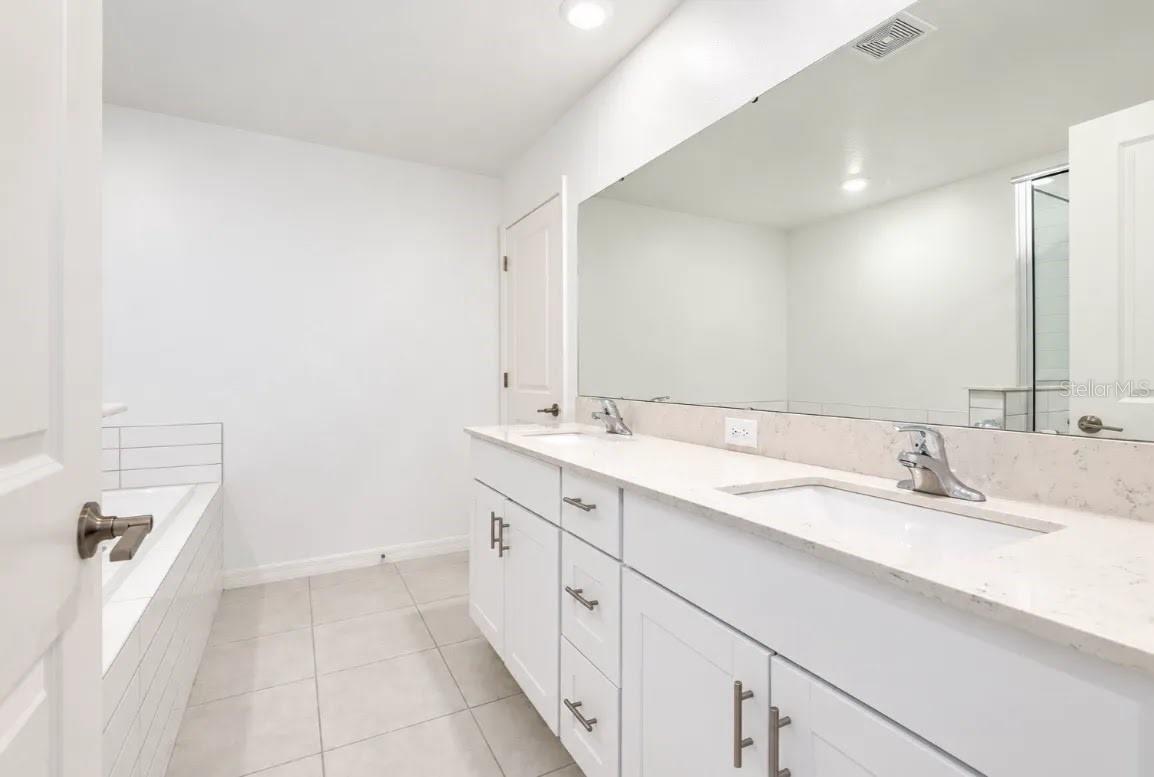 6262 SHINER ST — photo 21