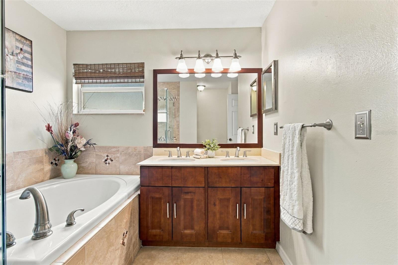 11417 CYPRESS PARK ST — photo 36