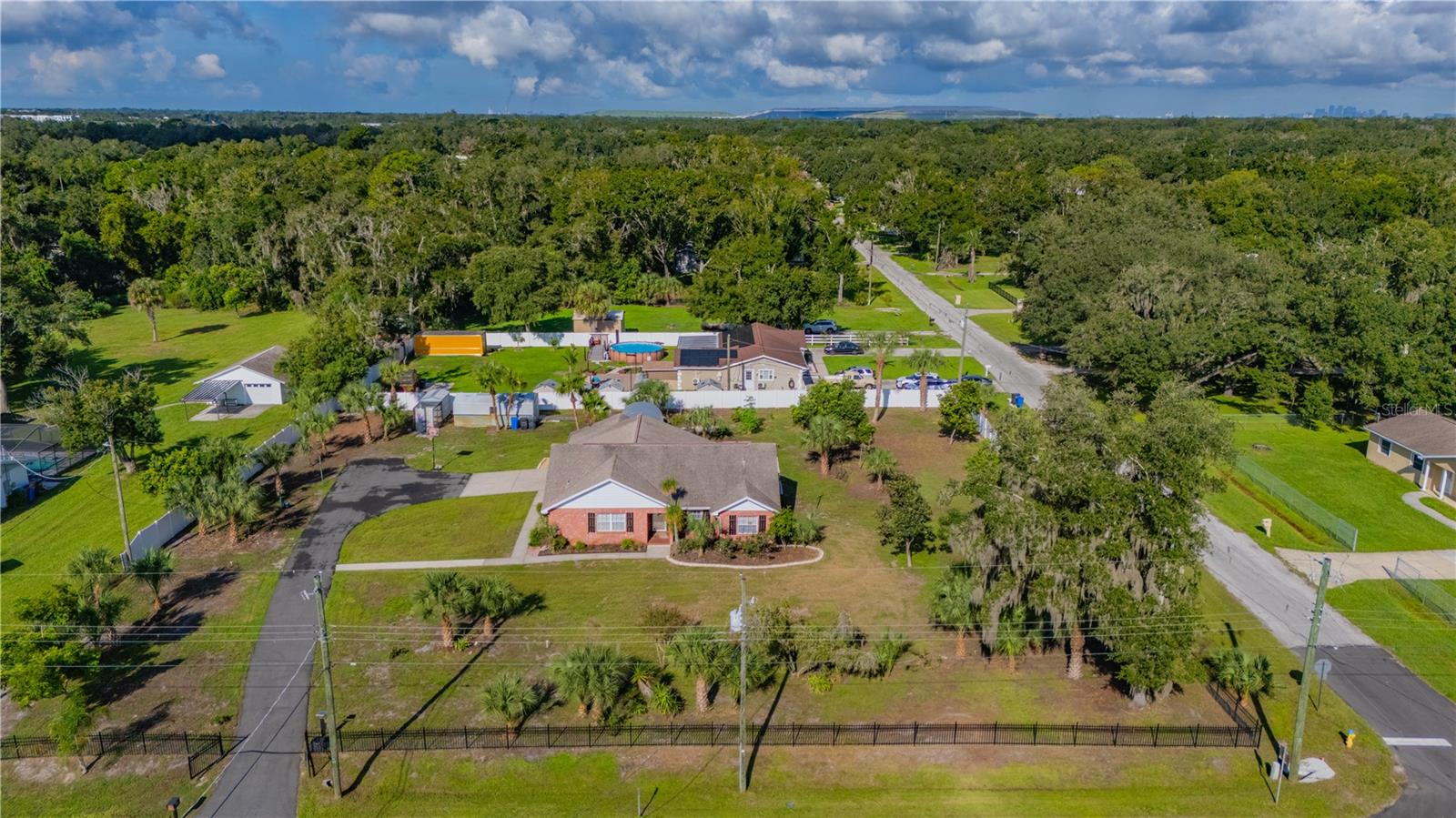 7801 ALAFIA DR — photo 28