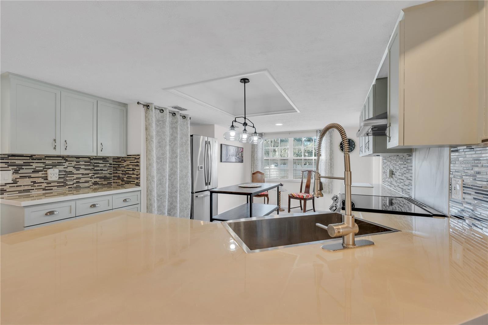 7801 ALAFIA DR — photo 12