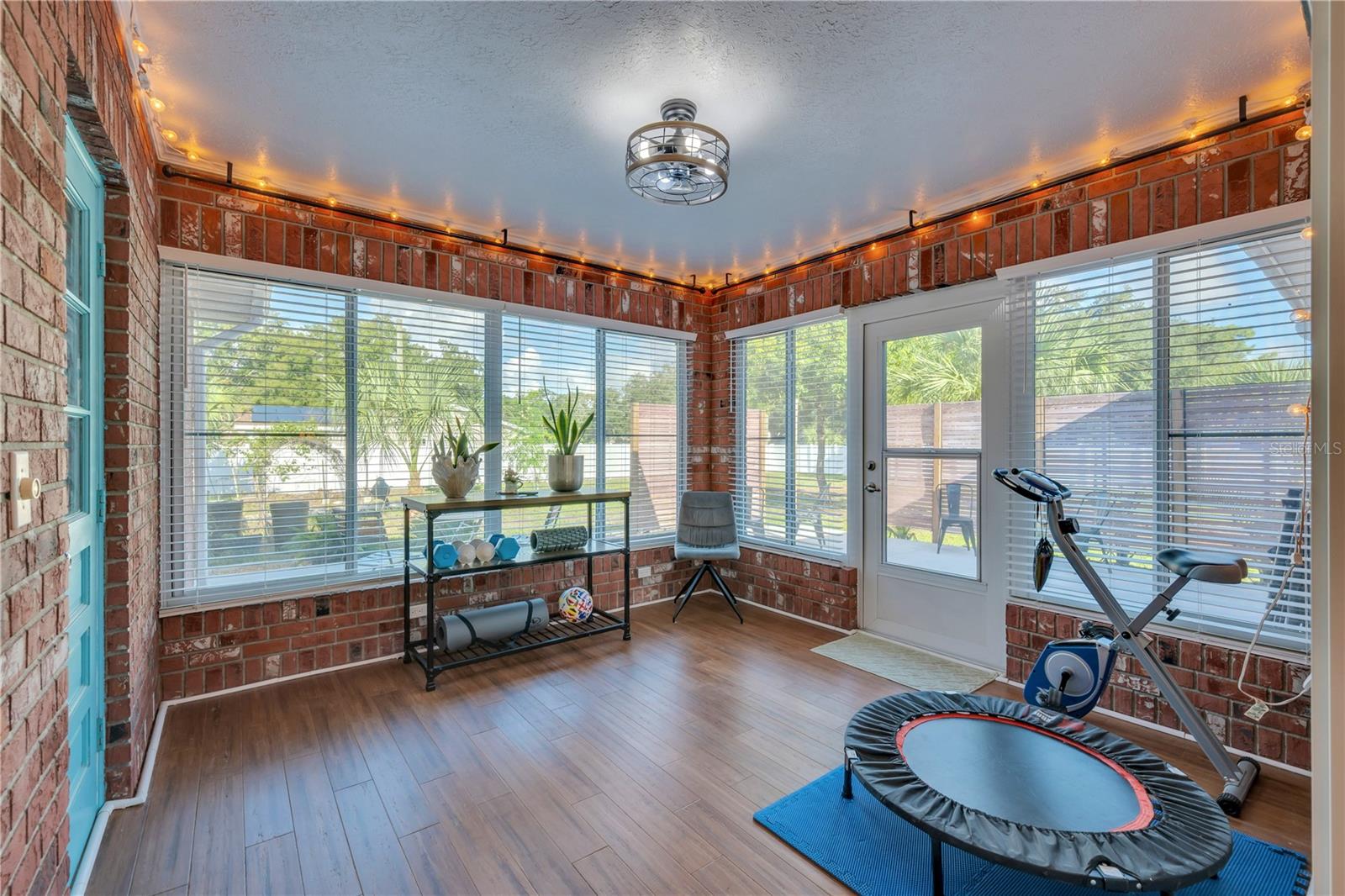 7801 ALAFIA DR — photo 22