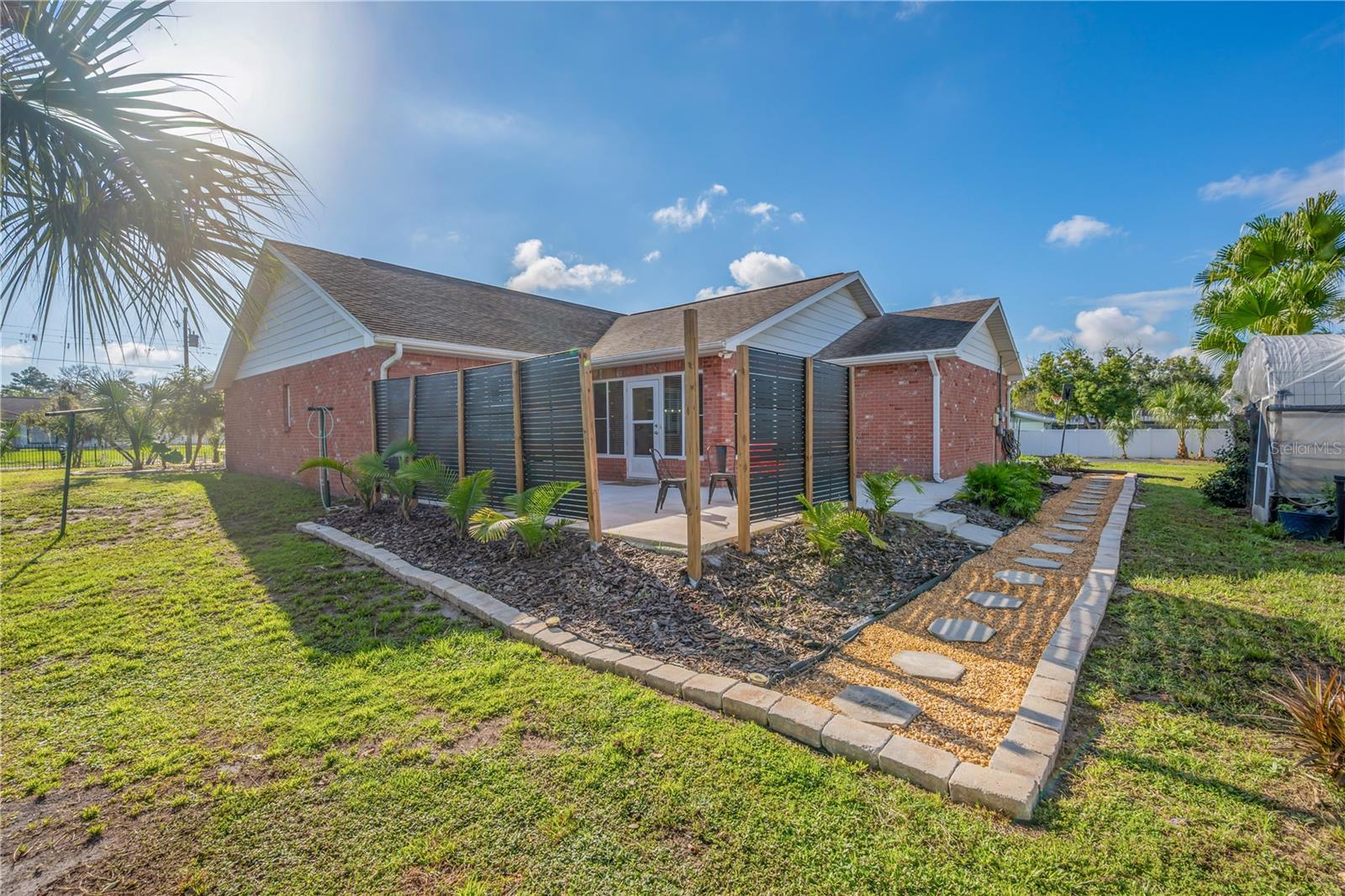 7801 ALAFIA DR — photo 26