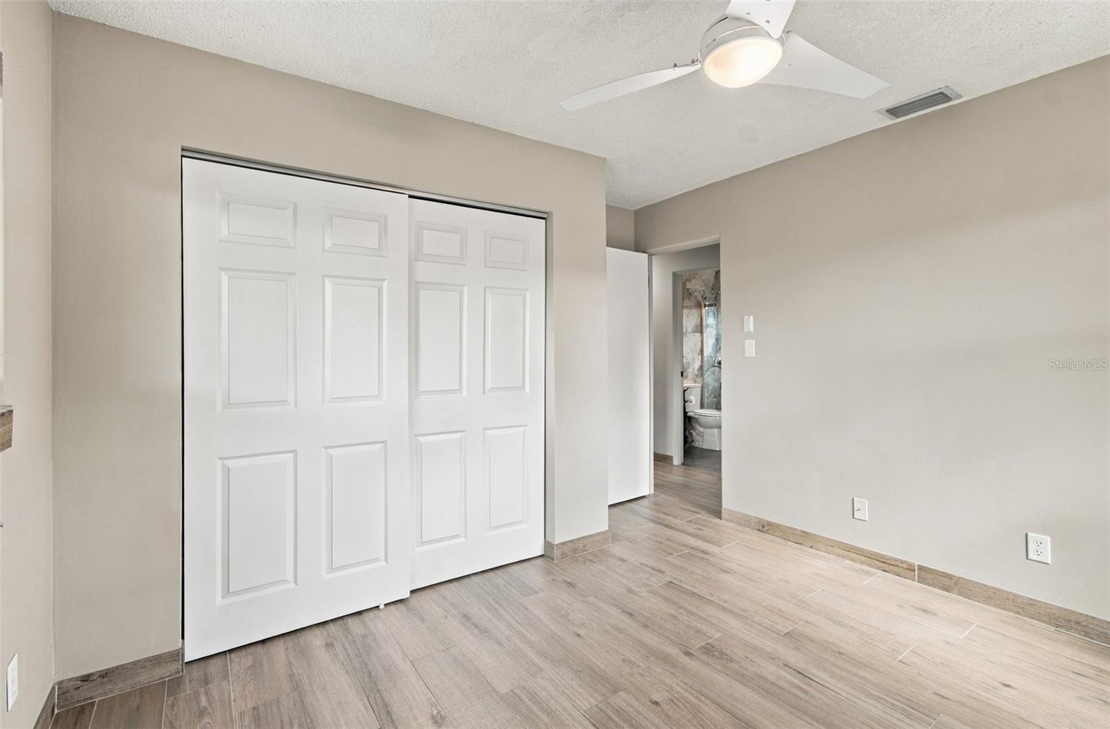 2315 AMHERST AVE — photo 19