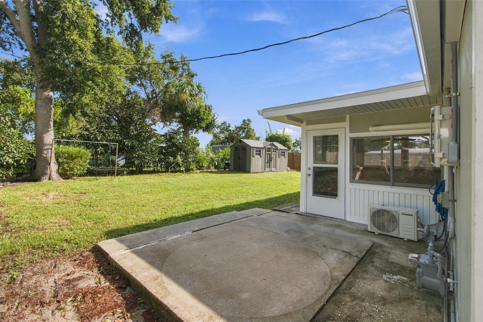 2315 AMHERST AVE — photo 28