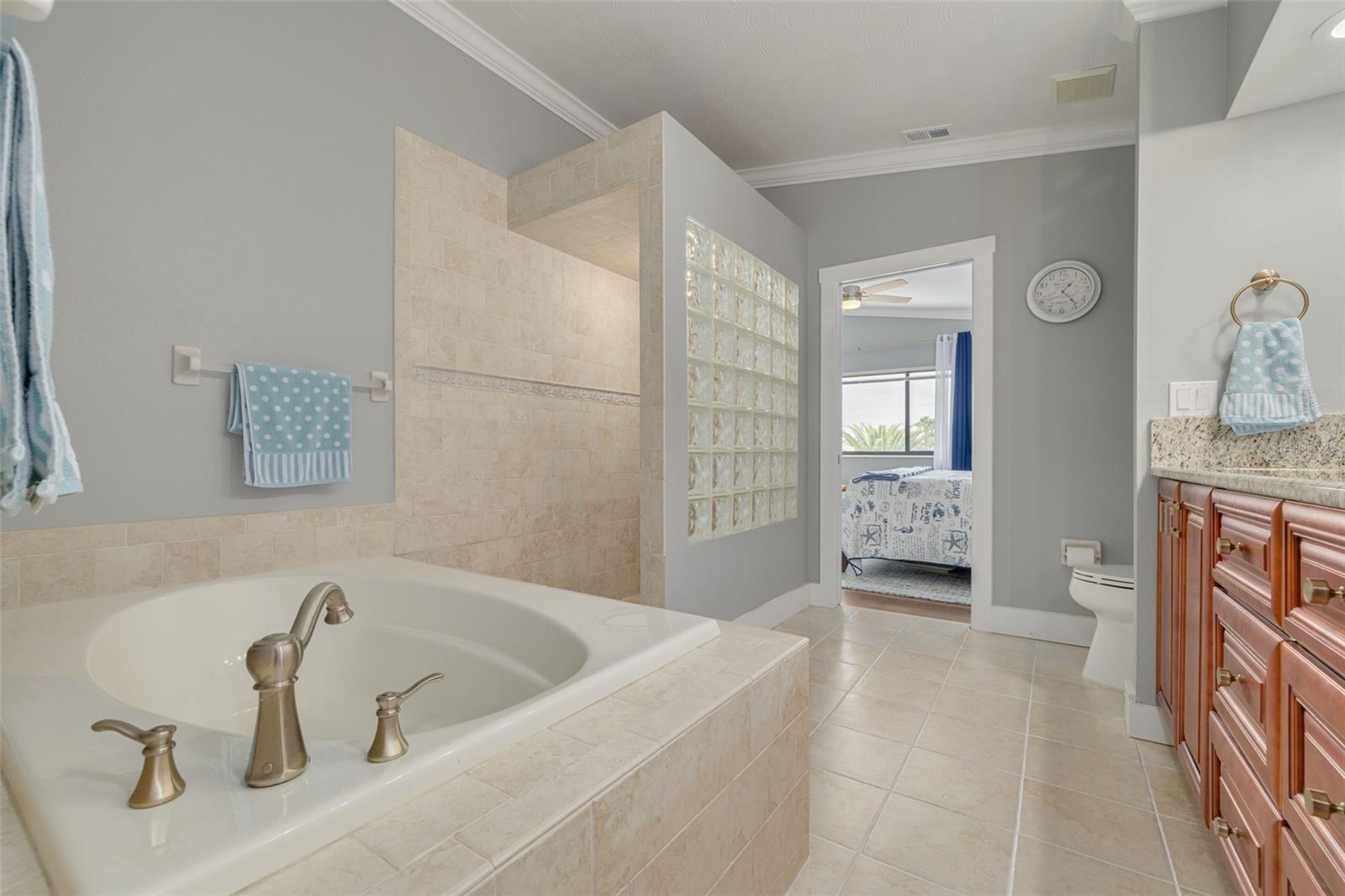 6206 BAYSIDE DR — photo 24