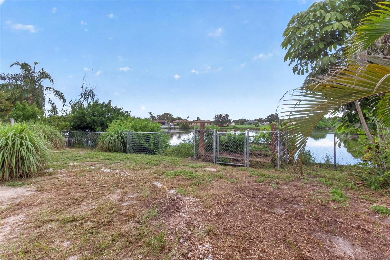 2217 HARRISON DR — photo 69