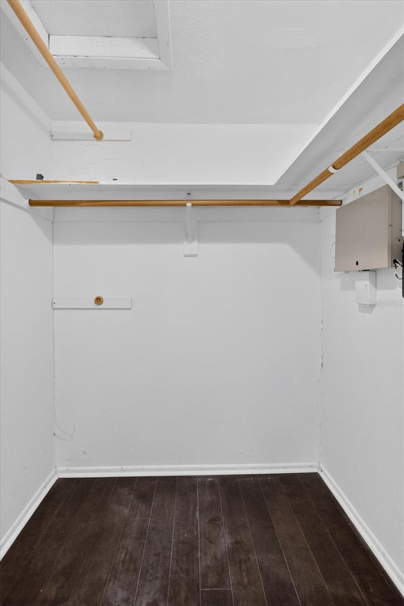 2217 HARRISON DR — photo 48