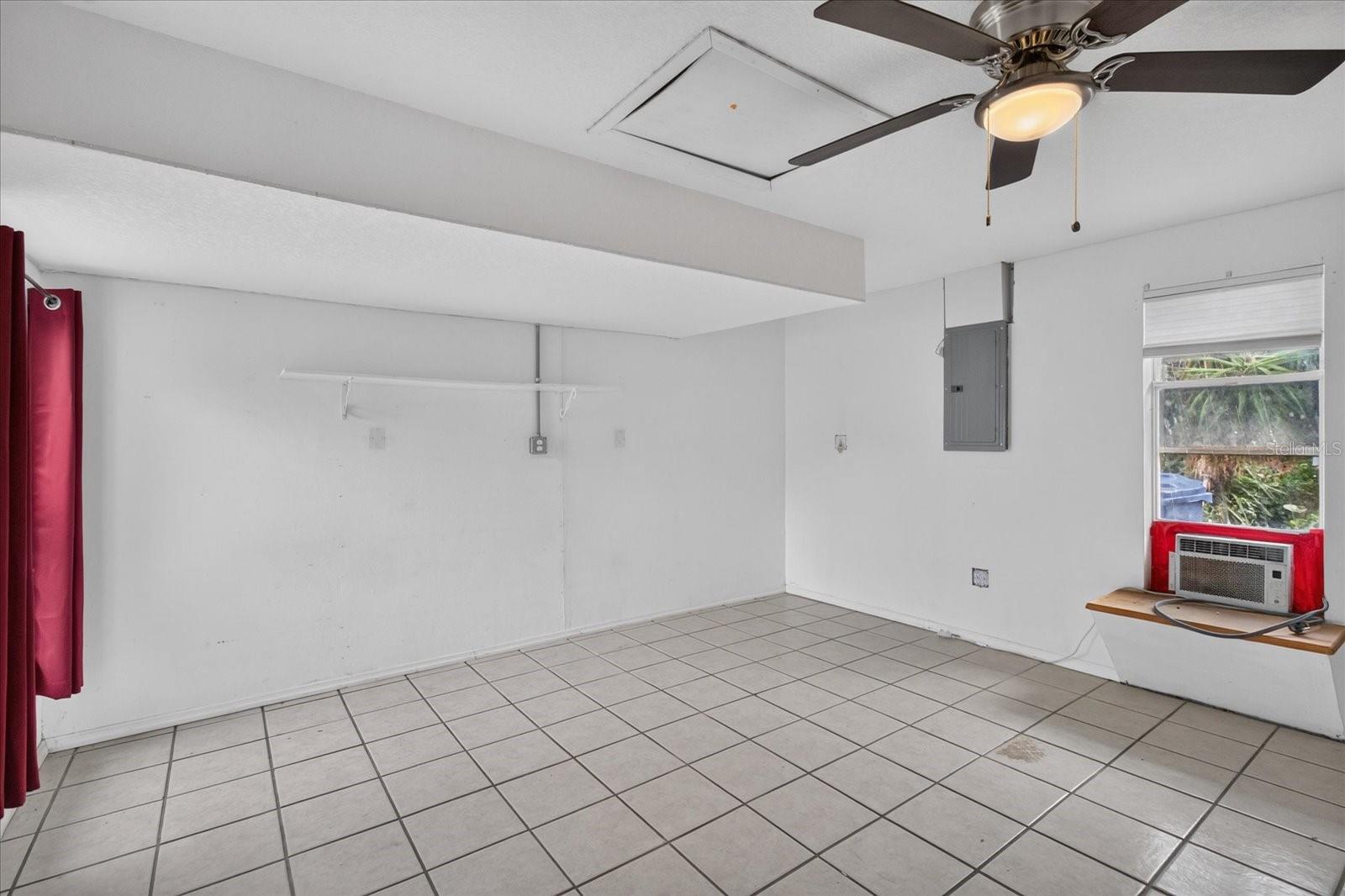 2217 HARRISON DR — photo 39