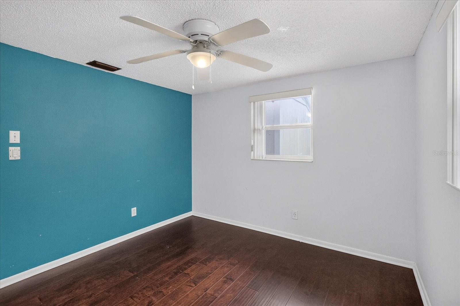 2217 HARRISON DR — photo 44