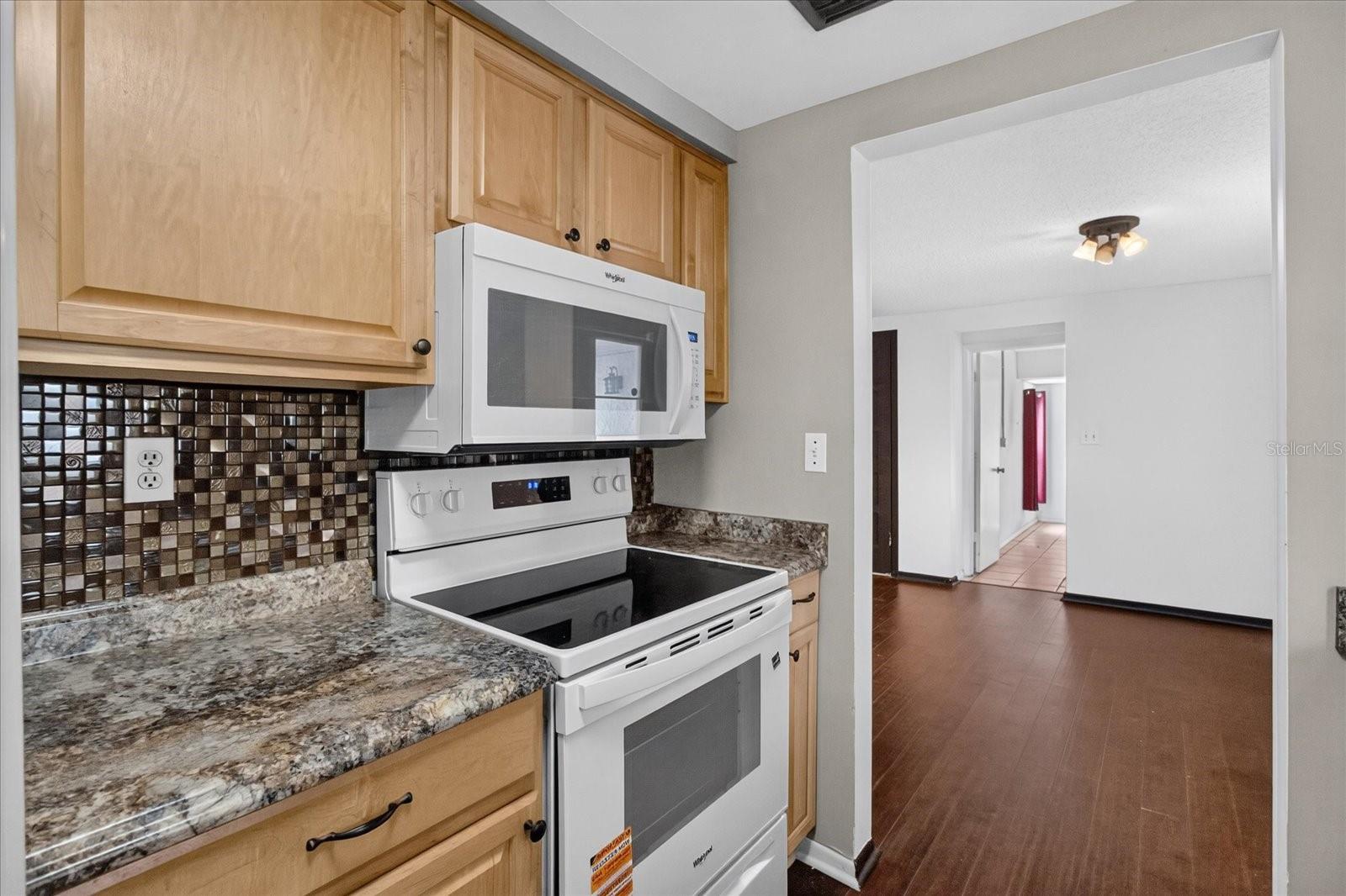 2217 HARRISON DR — photo 34