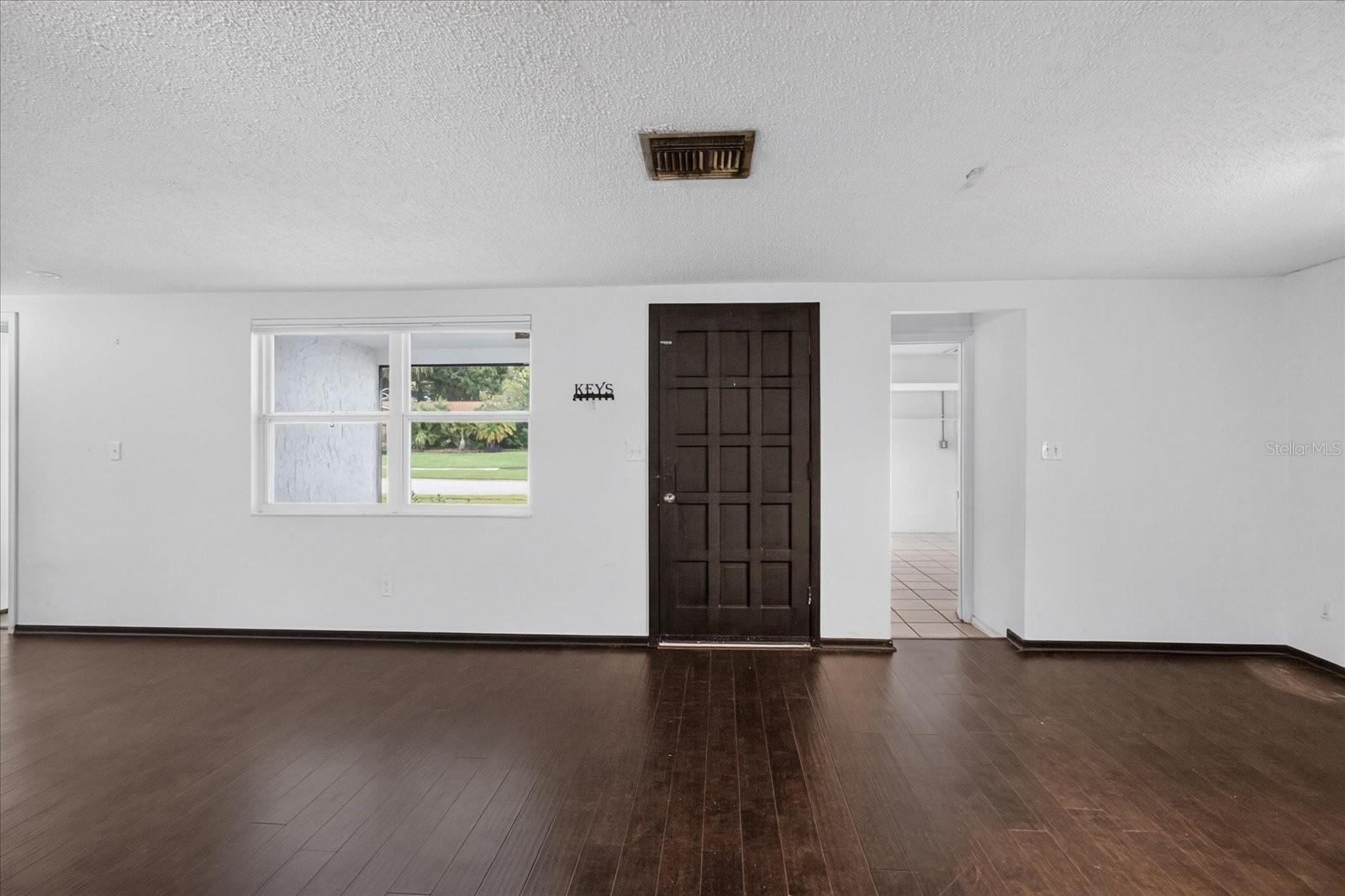 2217 HARRISON DR — photo 23