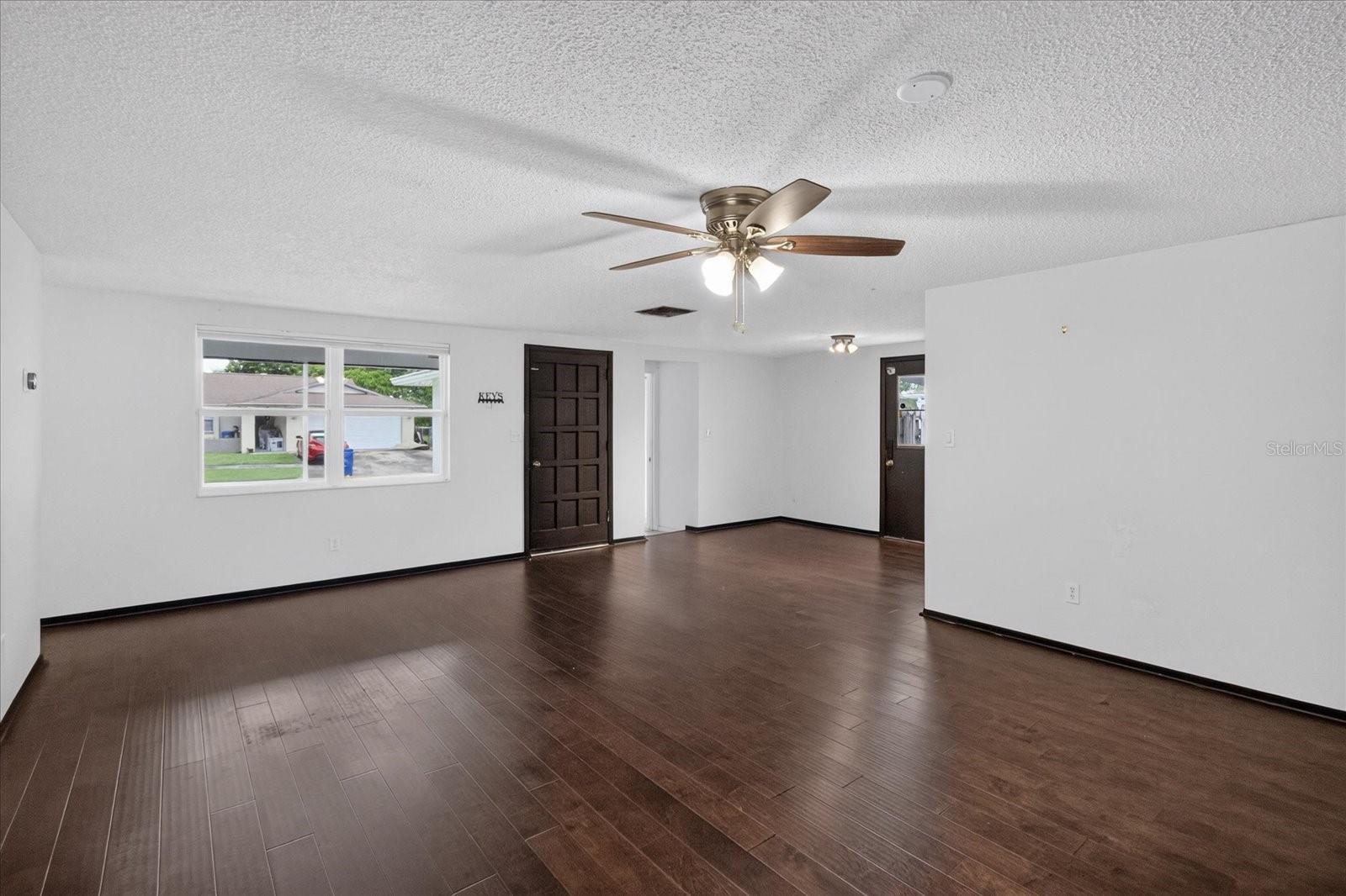 2217 HARRISON DR — photo 25