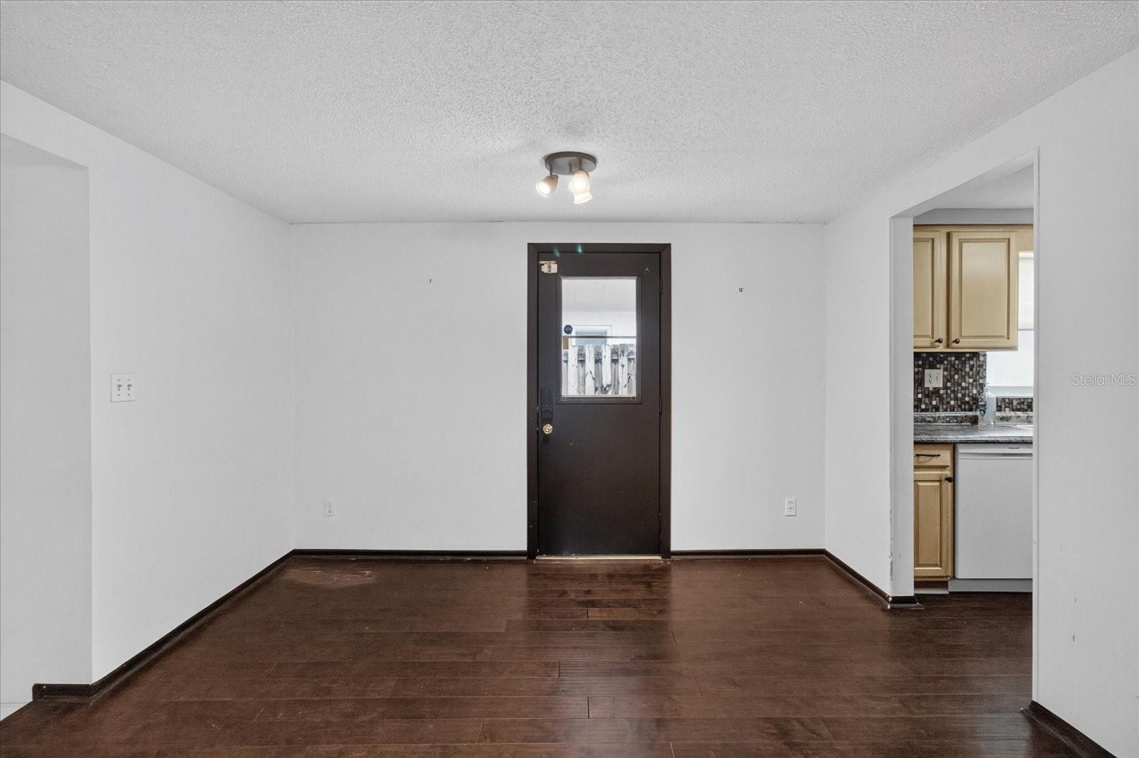 2217 HARRISON DR — photo 28