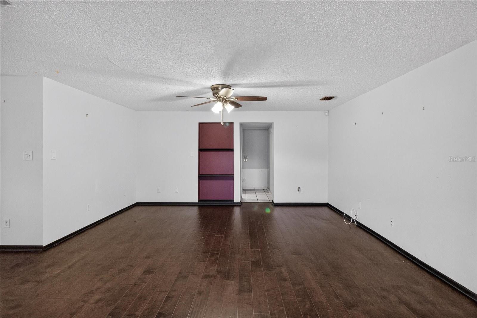 2217 HARRISON DR — photo 43