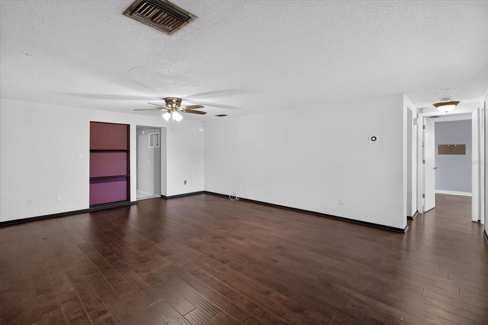 2217 HARRISON DR — photo 27