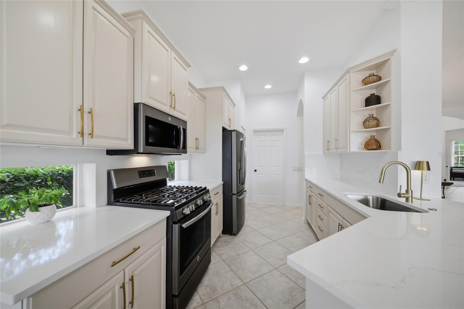 7029 LENNOX PL — photo 22