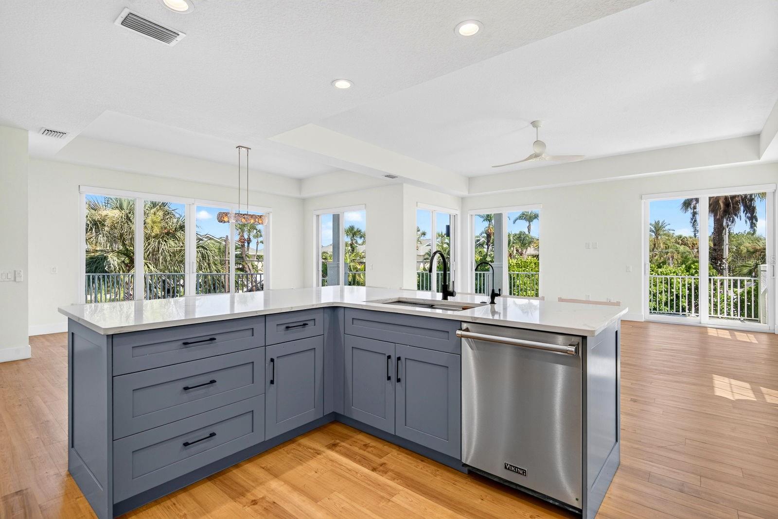 6900 BOCHI CIR — photo 9