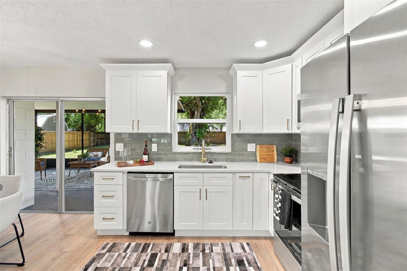 10506 ALAMBRA AVE — photo 10
