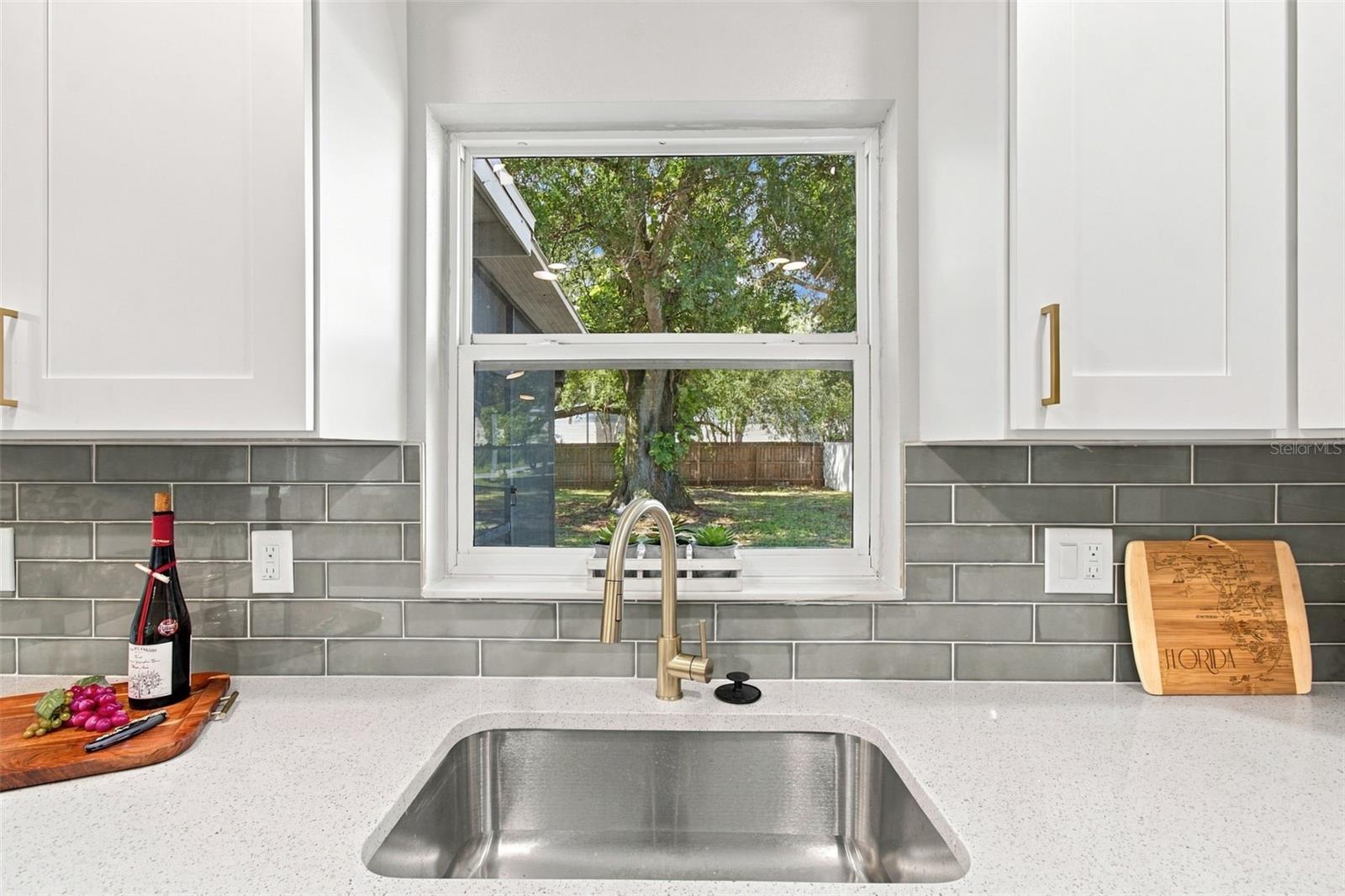 10506 ALAMBRA AVE — photo 12