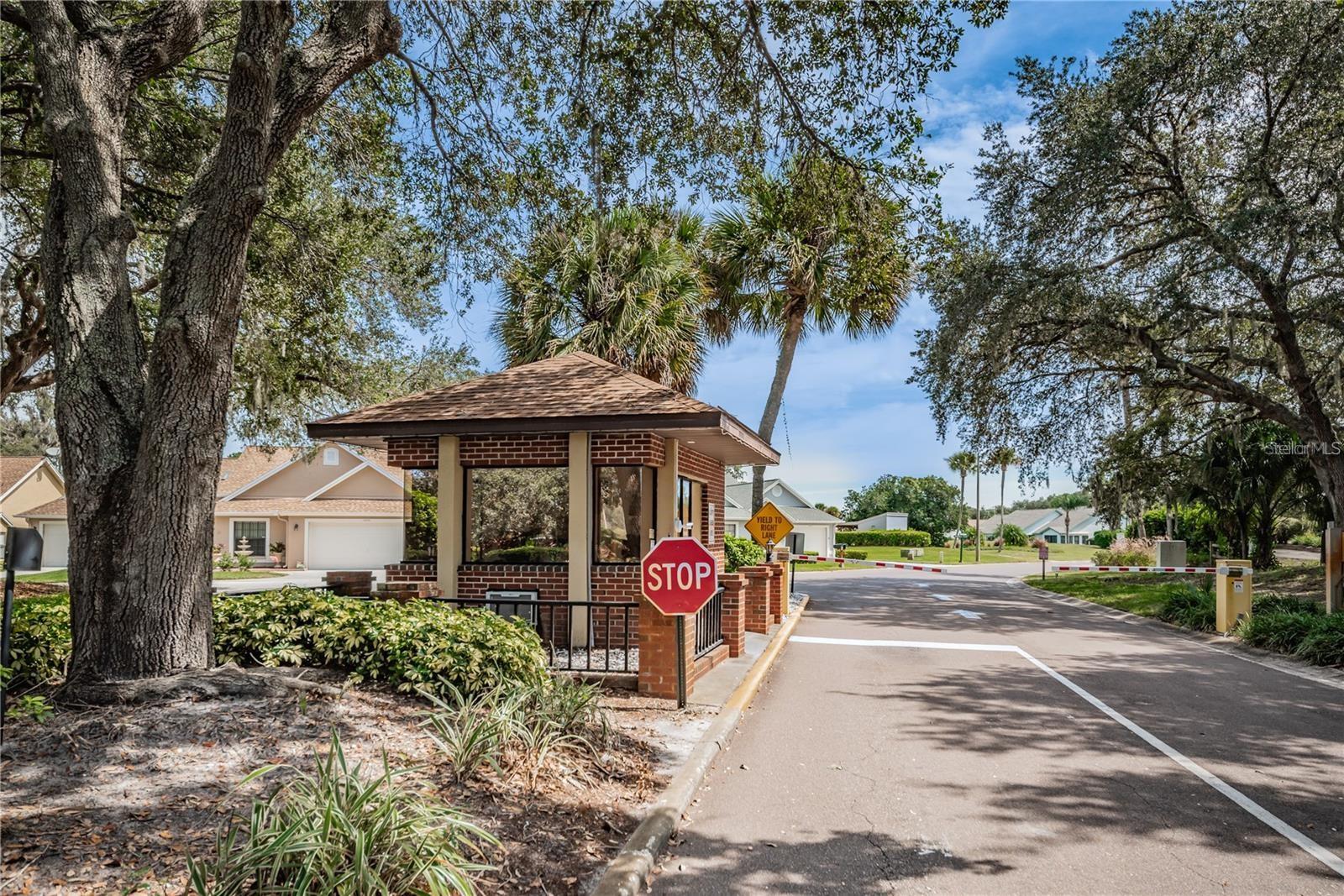 3721 TEESIDE DR — photo 41