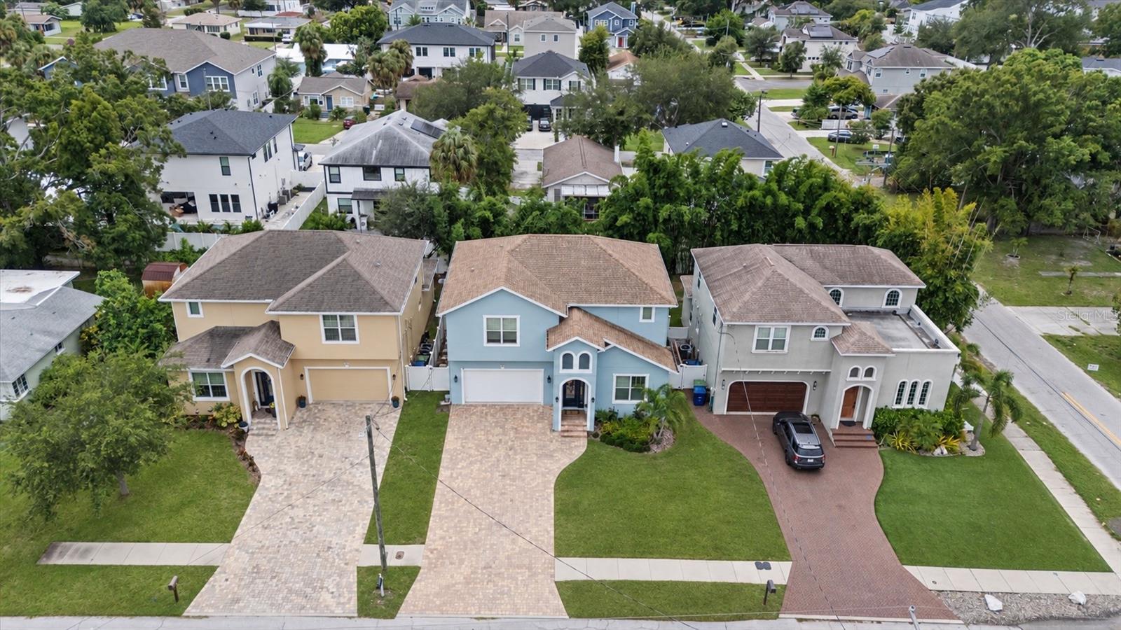 2712 W GRAY ST — photo 54