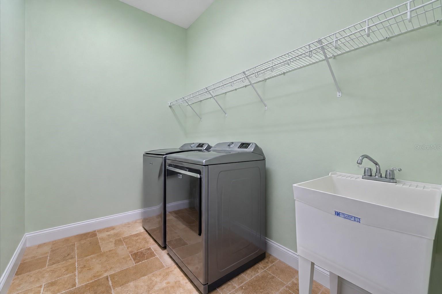 2712 W GRAY ST — photo 52