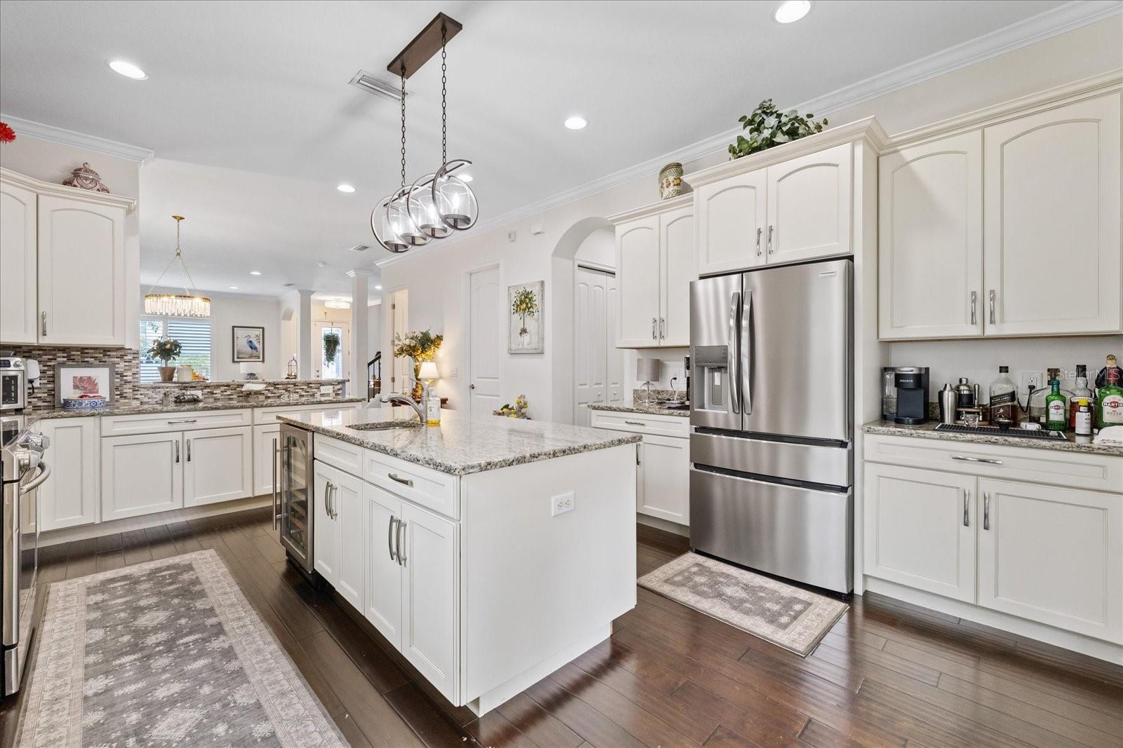2712 W GRAY ST — photo 17