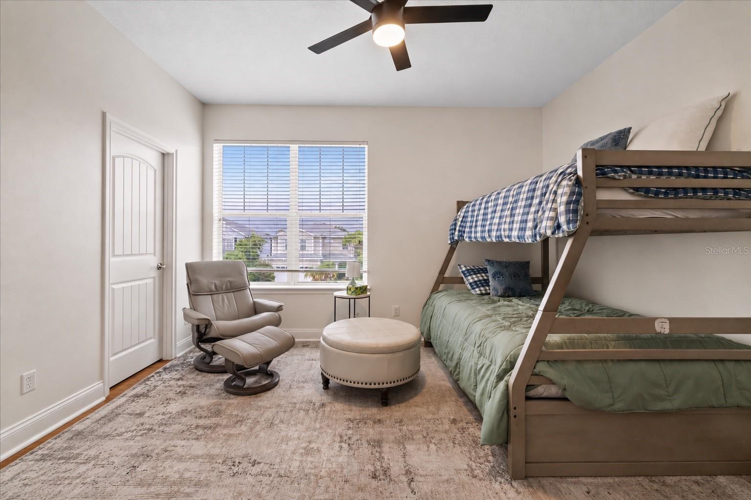 2712 W GRAY ST — photo 34