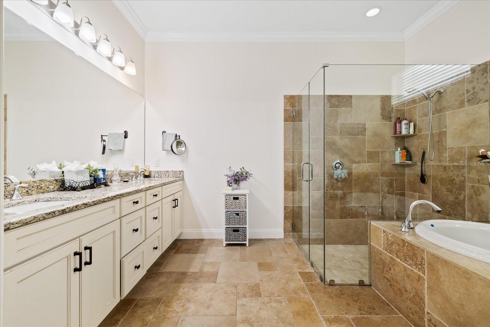 2712 W GRAY ST — photo 26
