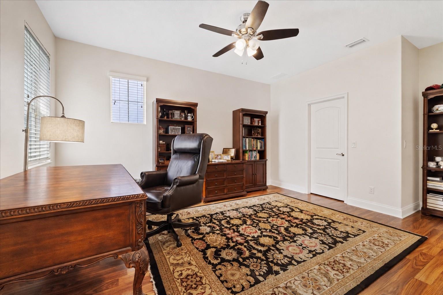 2712 W GRAY ST — photo 39