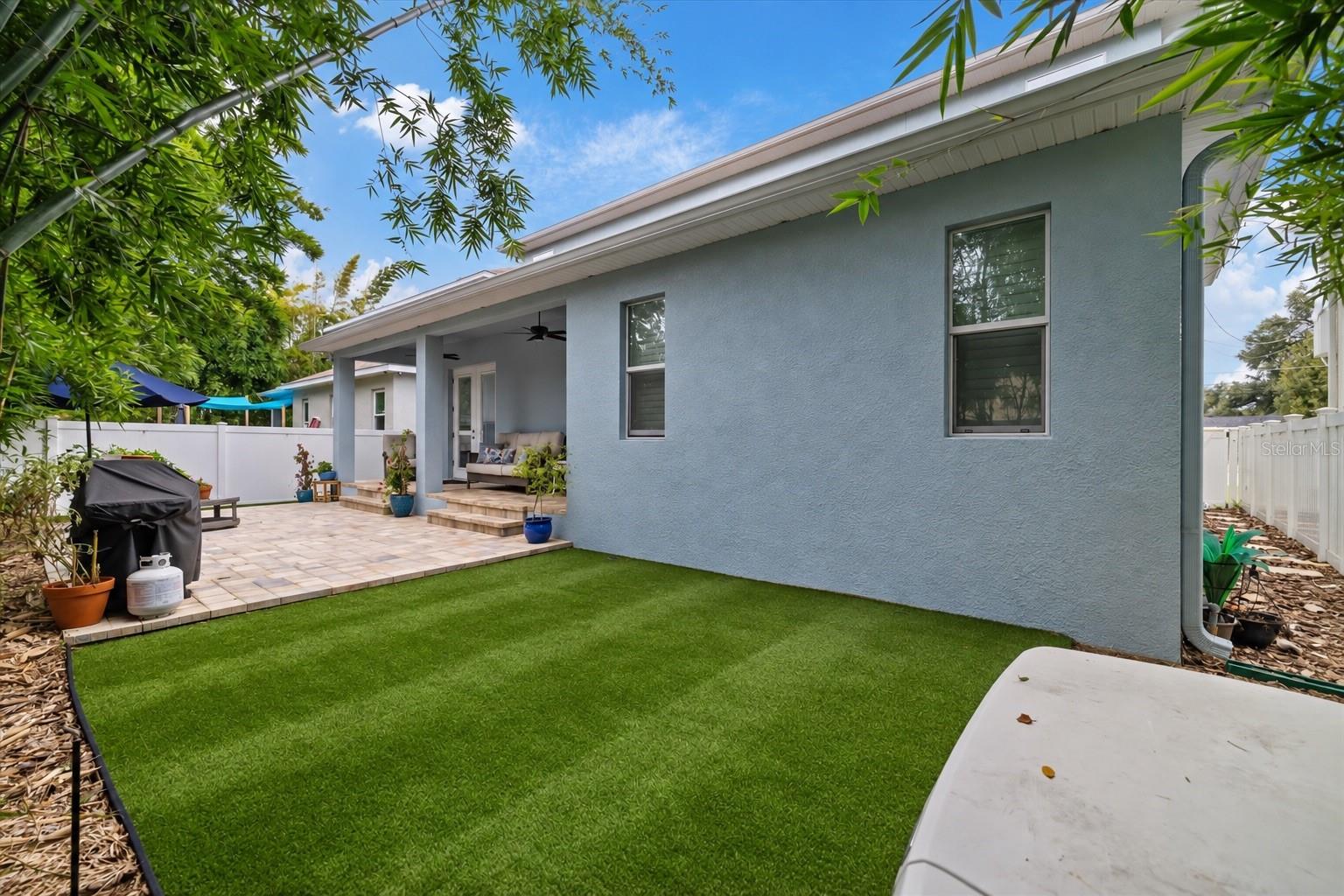 2712 W GRAY ST — photo 49