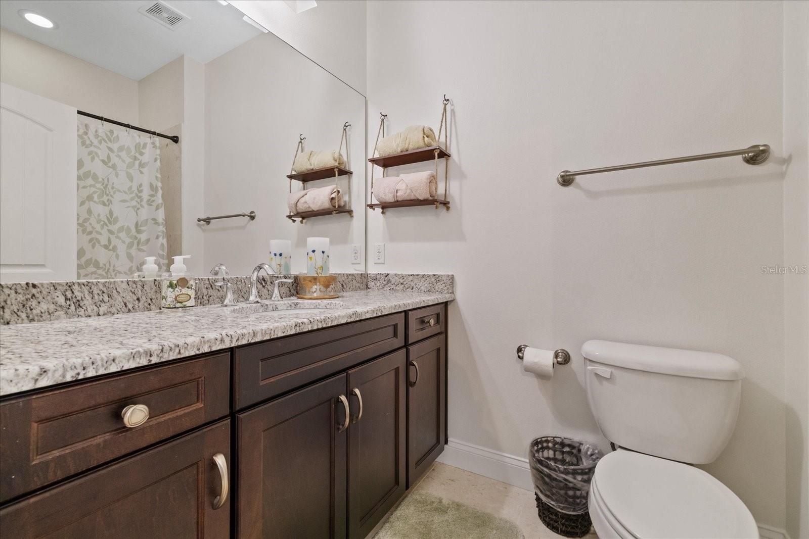 2712 W GRAY ST — photo 32