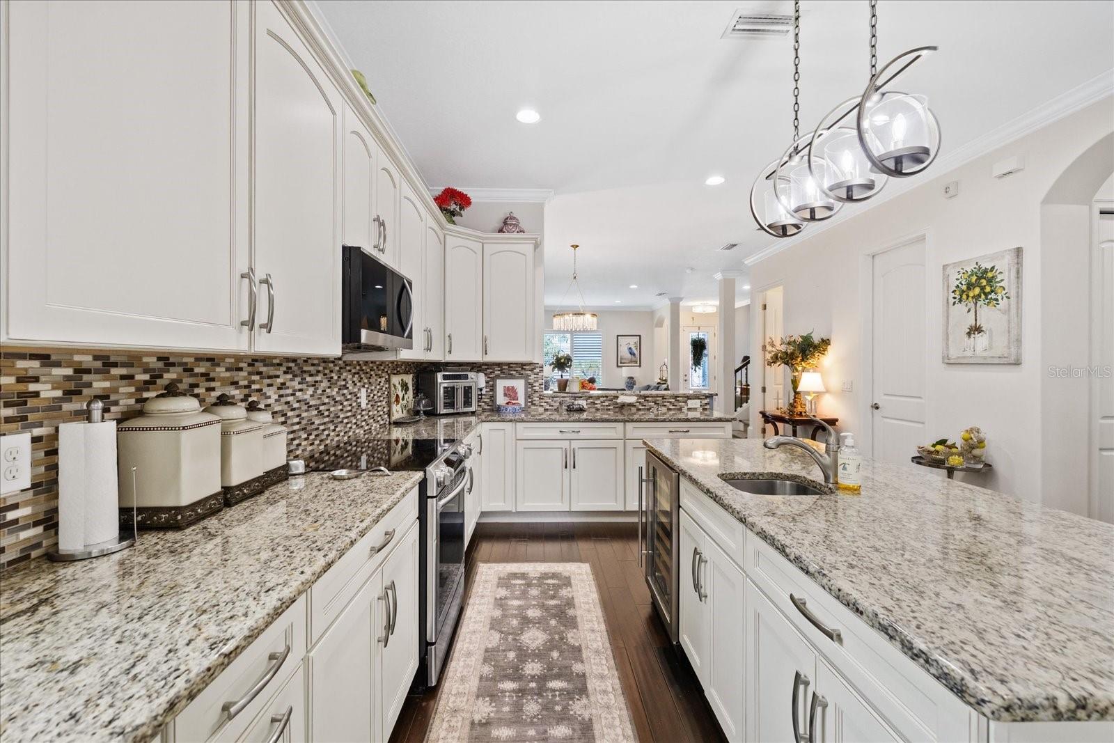 2712 W GRAY ST — photo 15