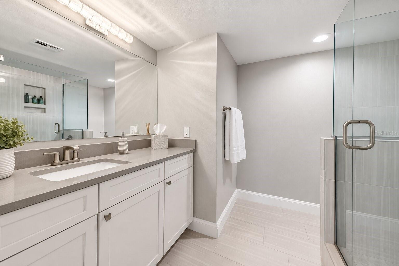 1460 GULF BLVD #1106 — photo 18