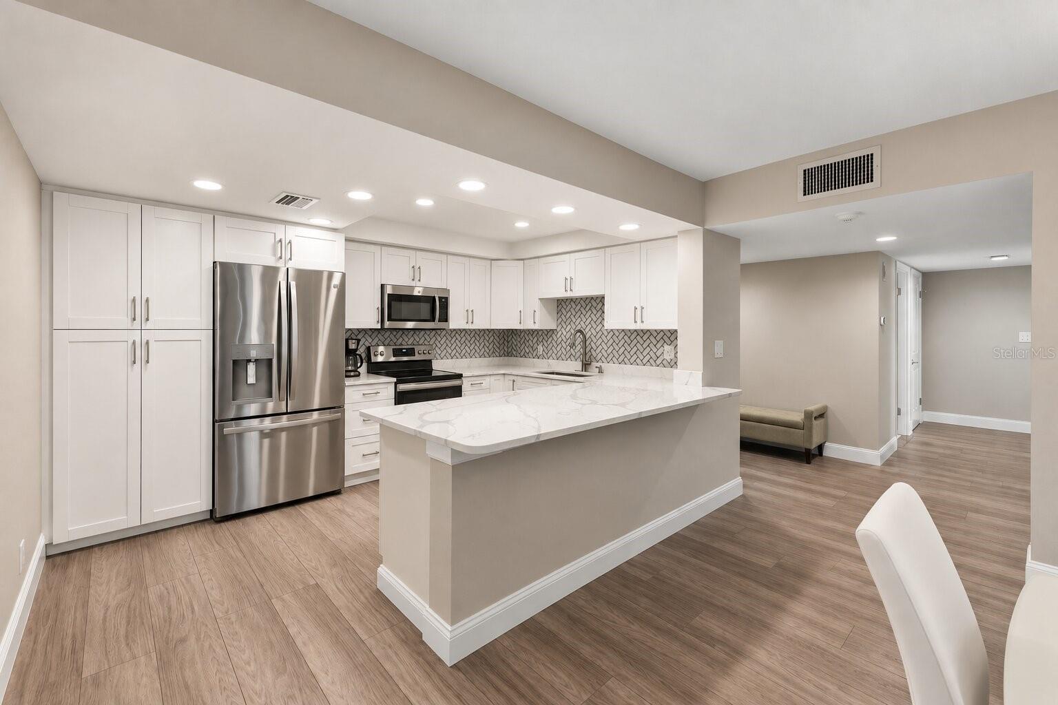 1460 GULF BLVD #1106 — photo 7