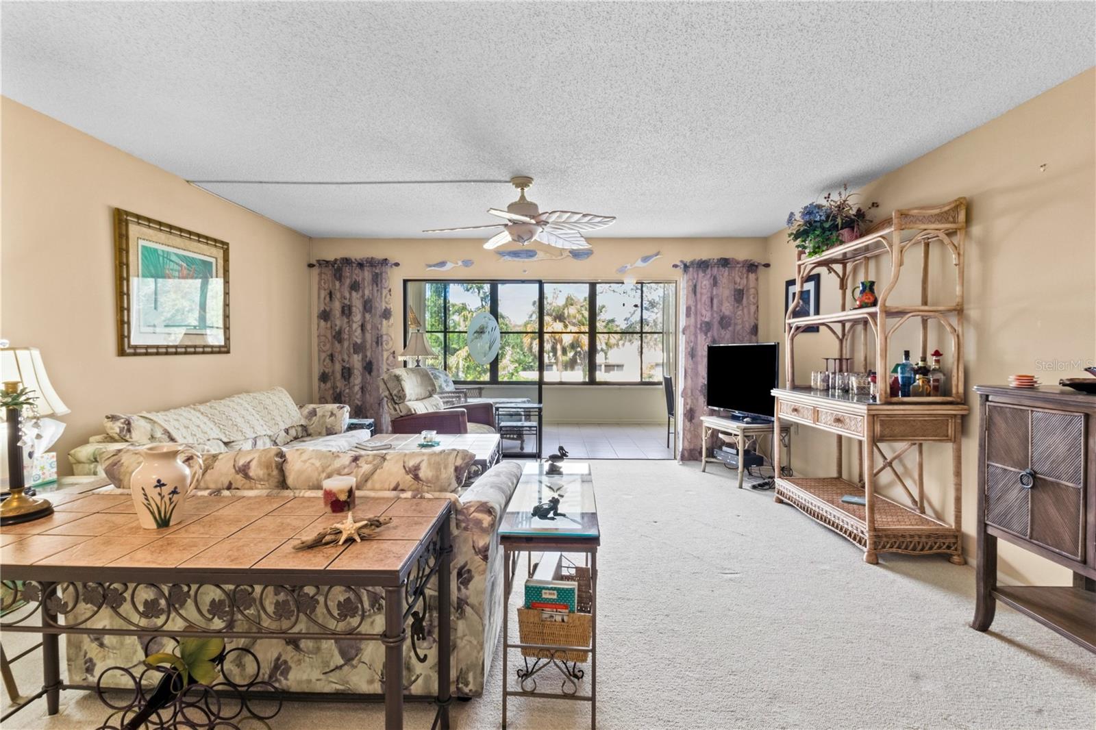 521 LAKESIDE DR — photo 10