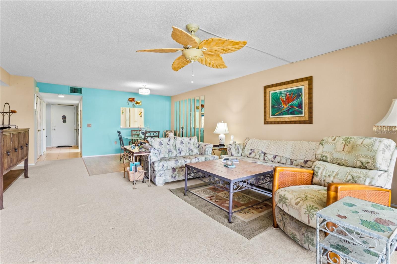 521 LAKESIDE DR — photo 13