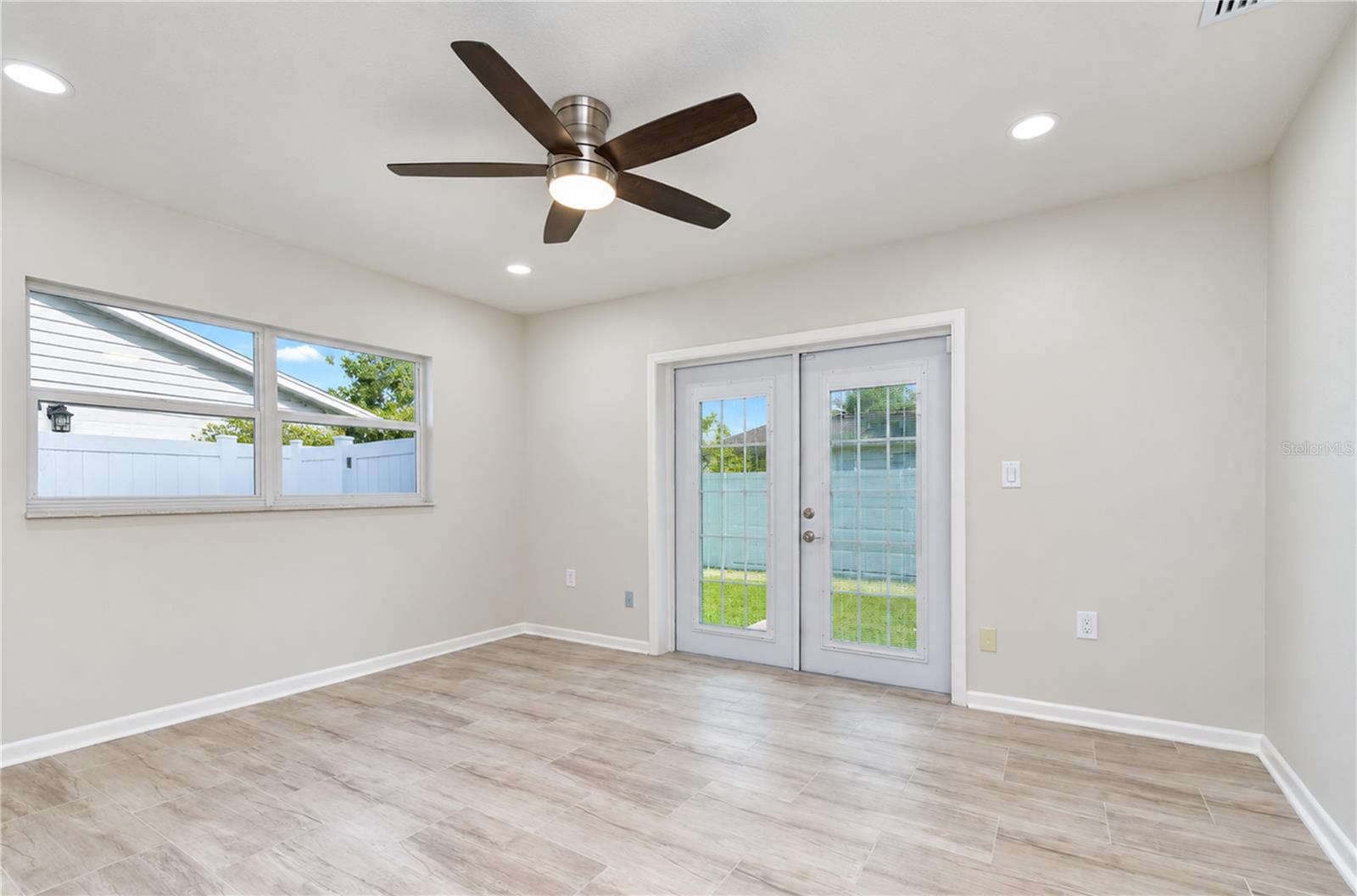 8013 W ELM ST — photo 23