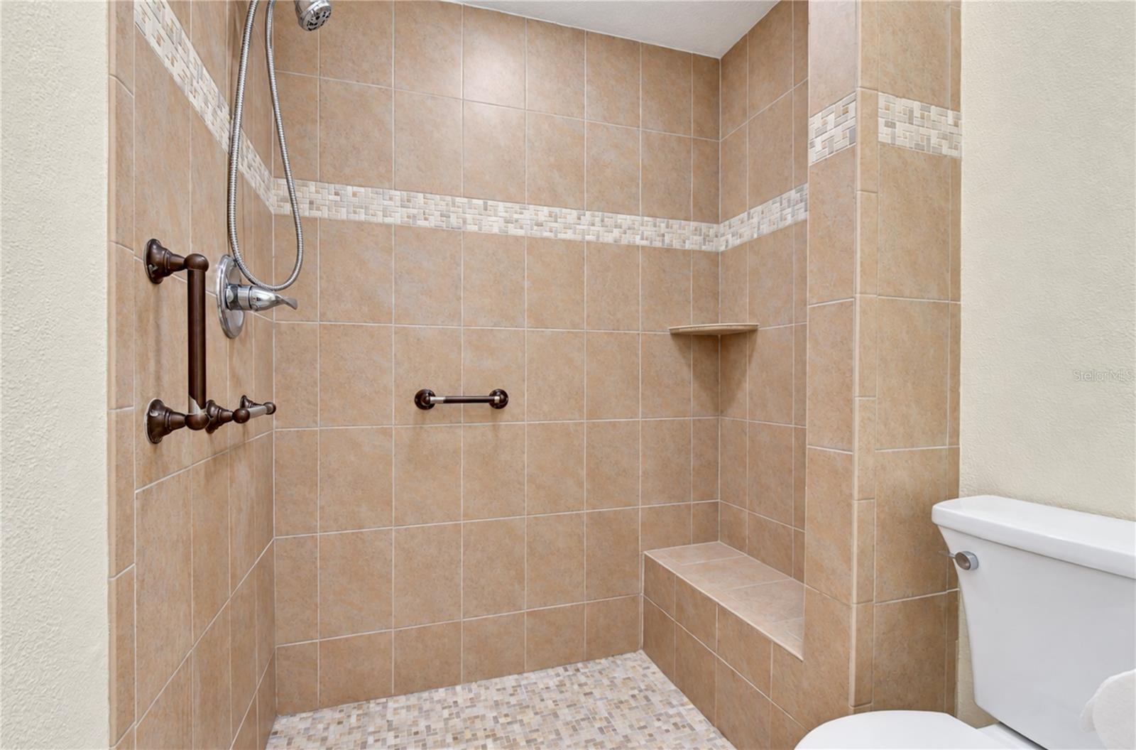 8013 W ELM ST — photo 27