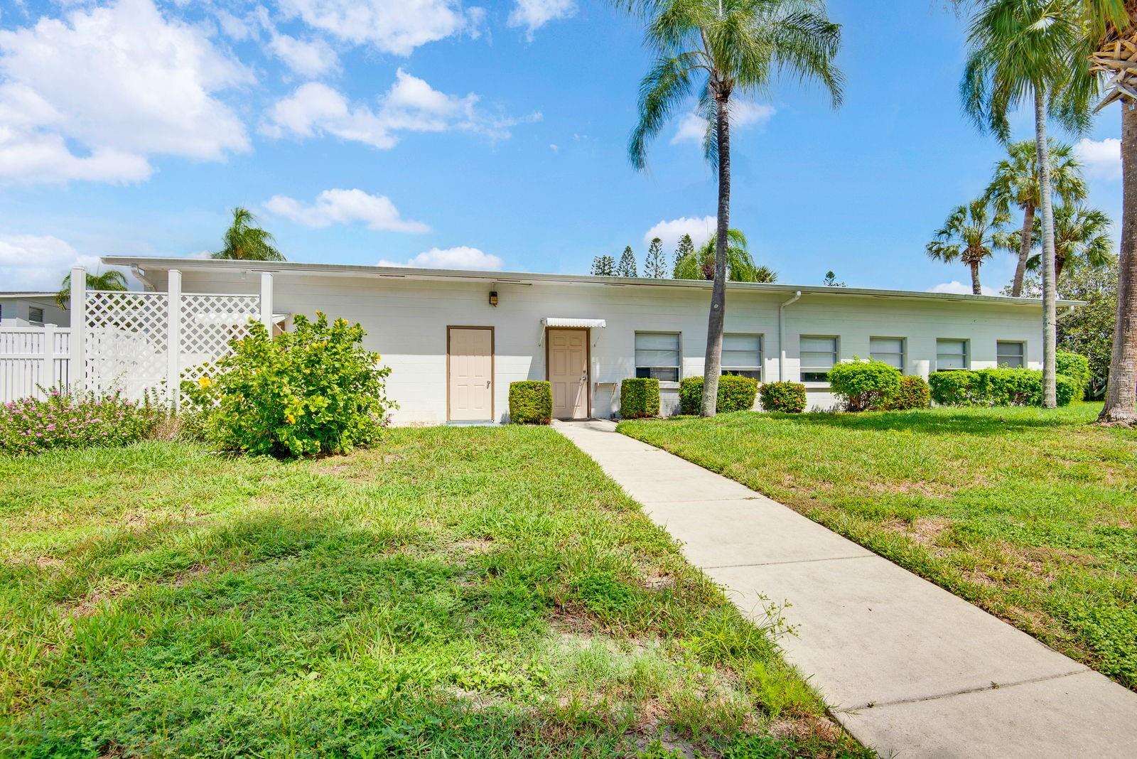 5853 PALM LN #B7 — photo 23