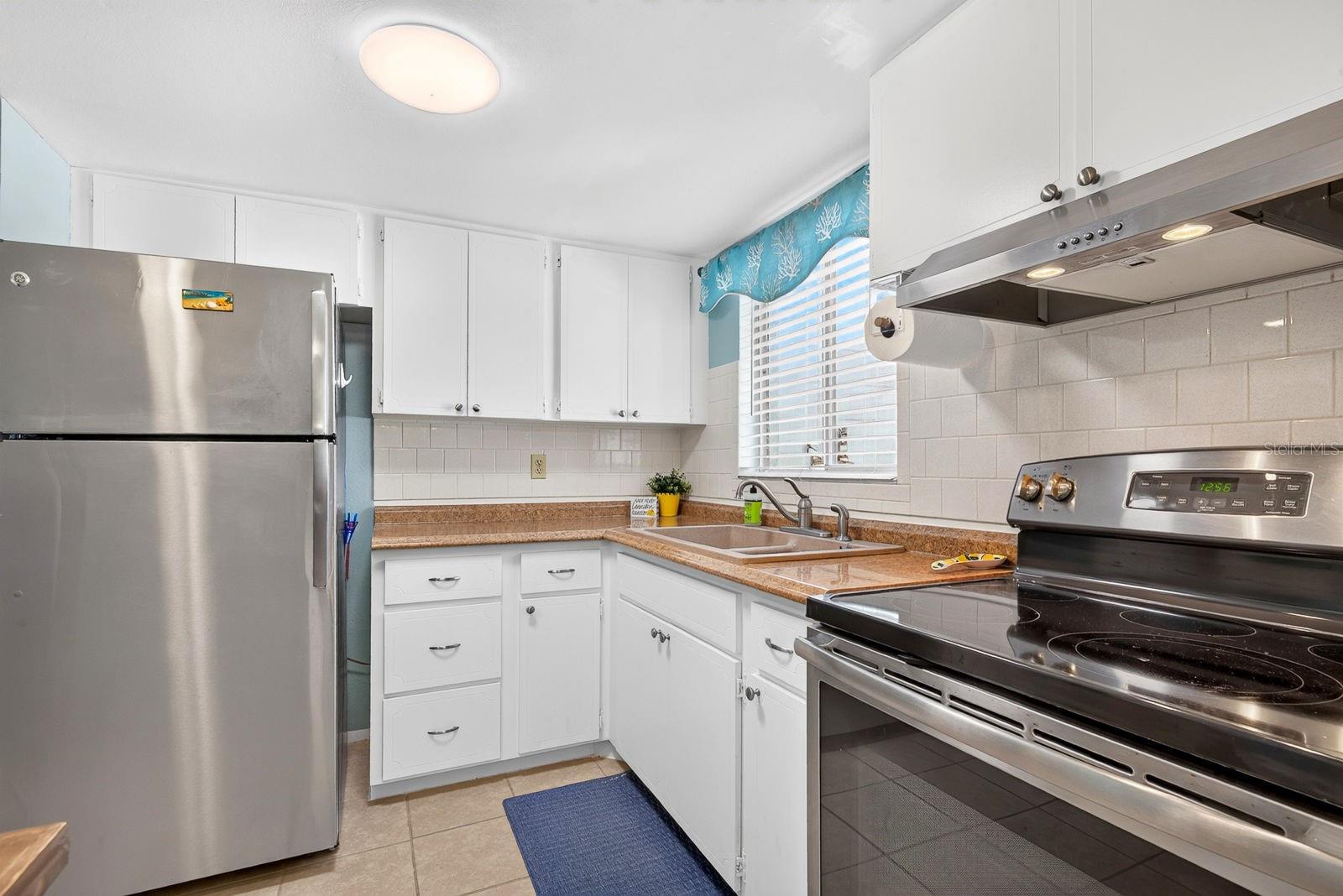 5853 PALM LN #B7 — photo 13